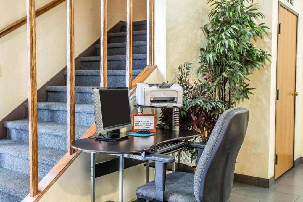 Rodeway Inn Lawton Zewnętrze zdjęcie